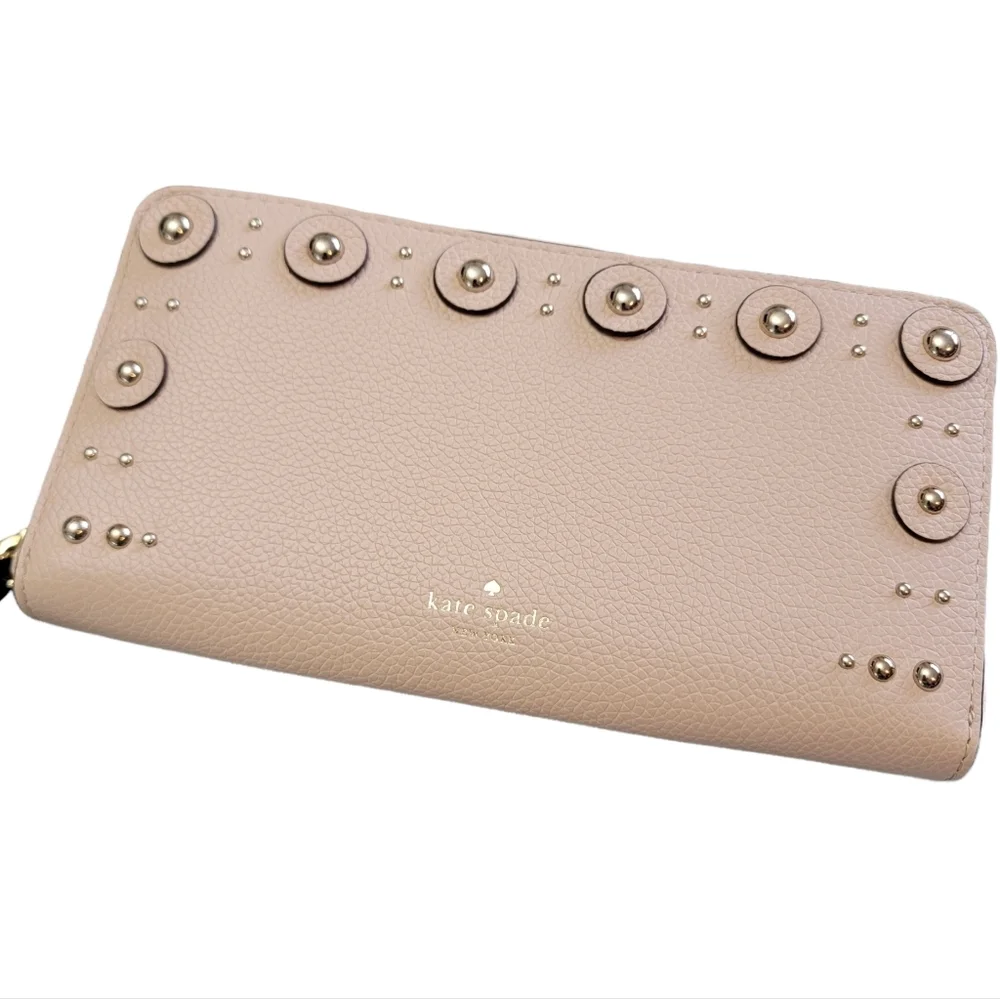 Kate Spade NWT Warm Beige Pebbled Leather Large Neda Studded Zip Wallet NWT